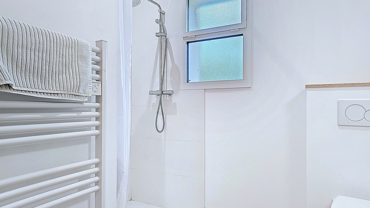 Photo of Bathroom in Cholet