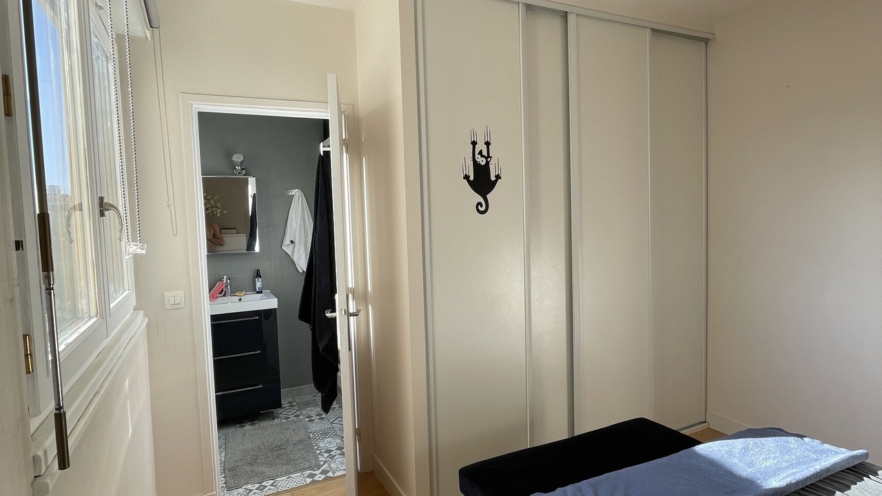 Photo of Bedroom in Garches