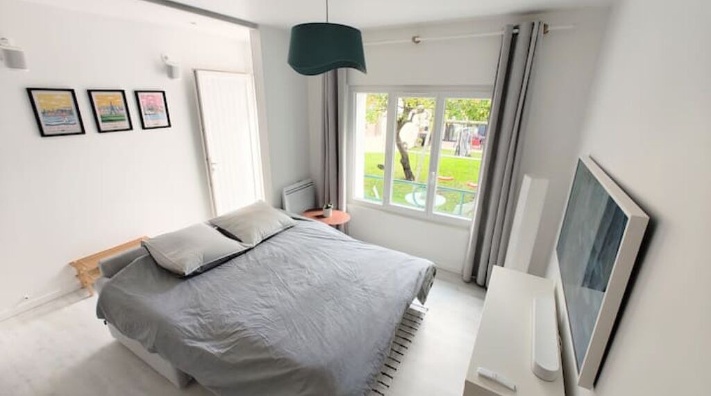 Photo of Bedroom in Chaville