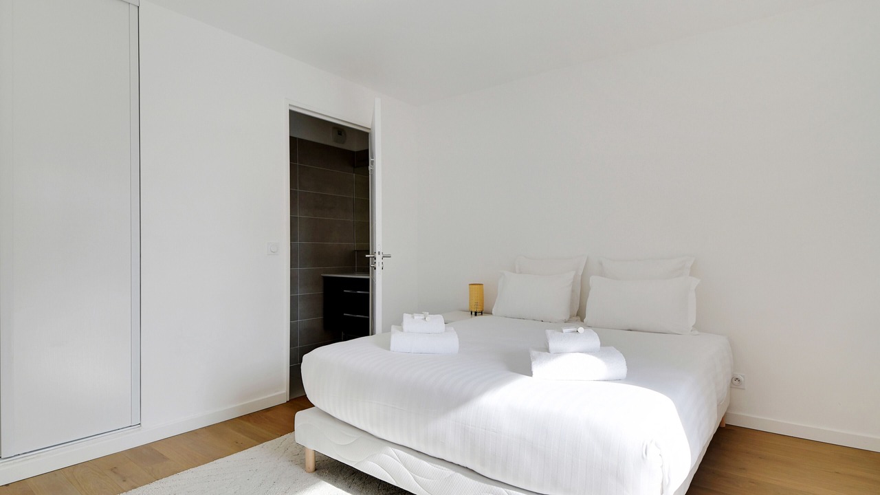 Photo of Bedroom in Clichy