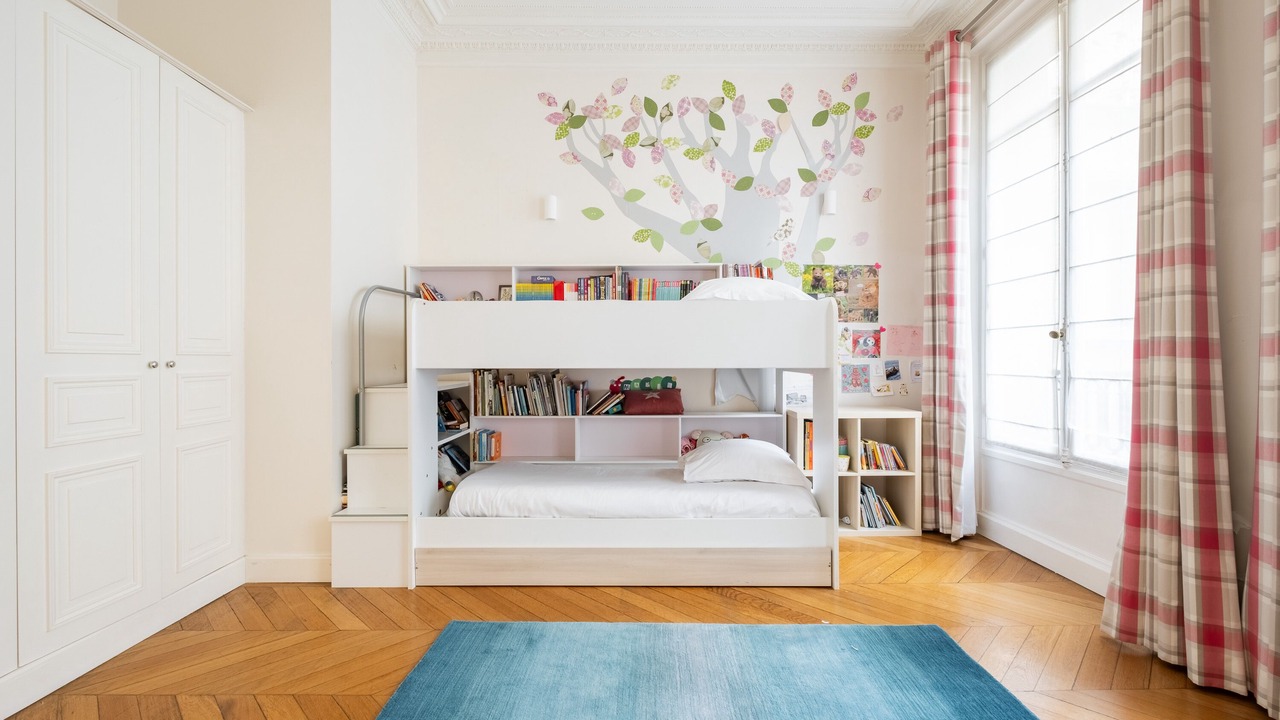 Photo of Bedroom in 16th Arrondissement