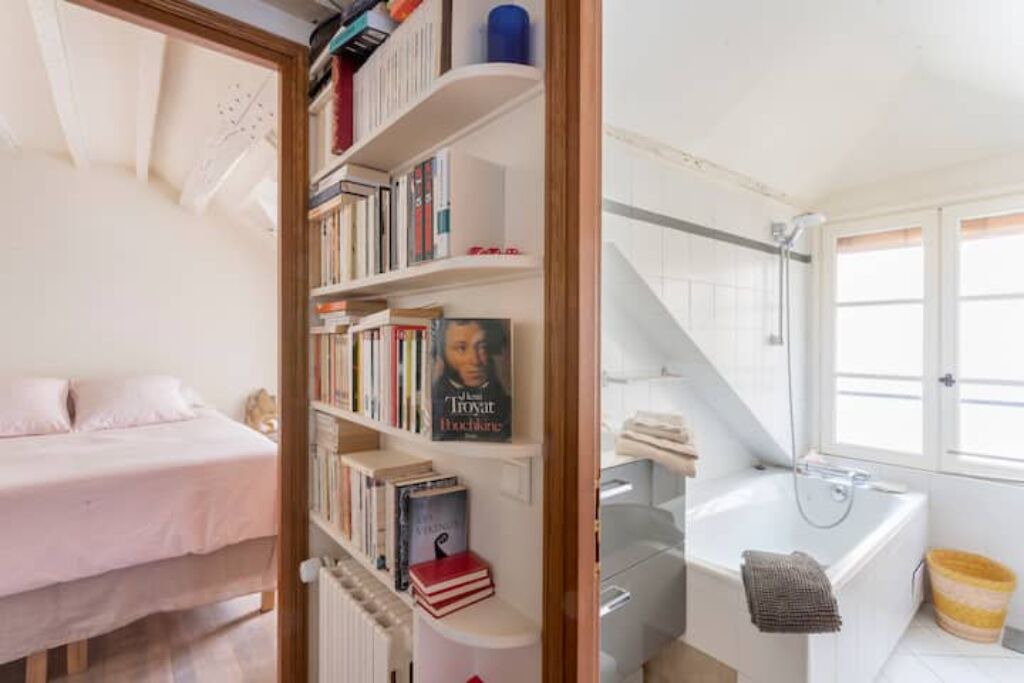 Photo of Bathroom in Enfants-Rouges