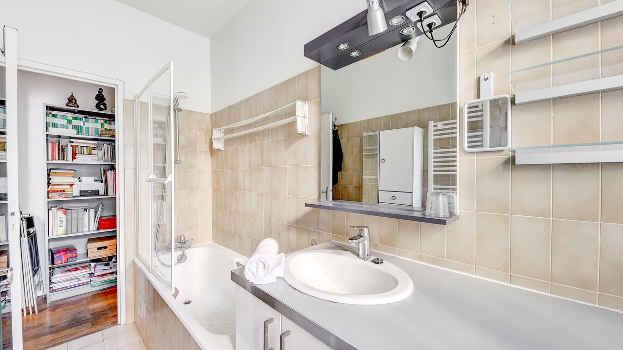 Photo of Bathroom in Necker
