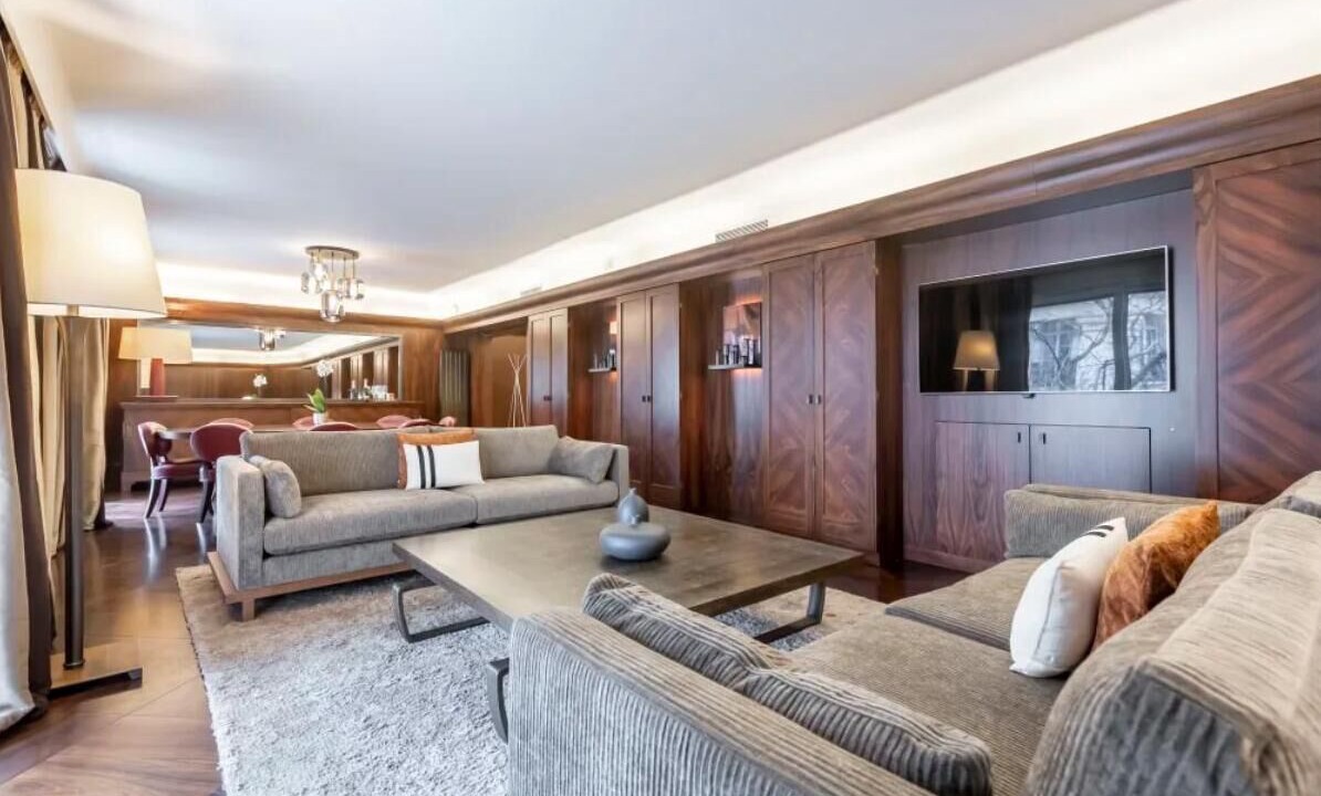 Photo of Livingroom in Chaillot