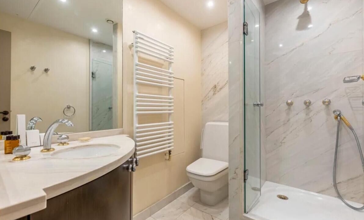 Photo of Bathroom in Chaillot