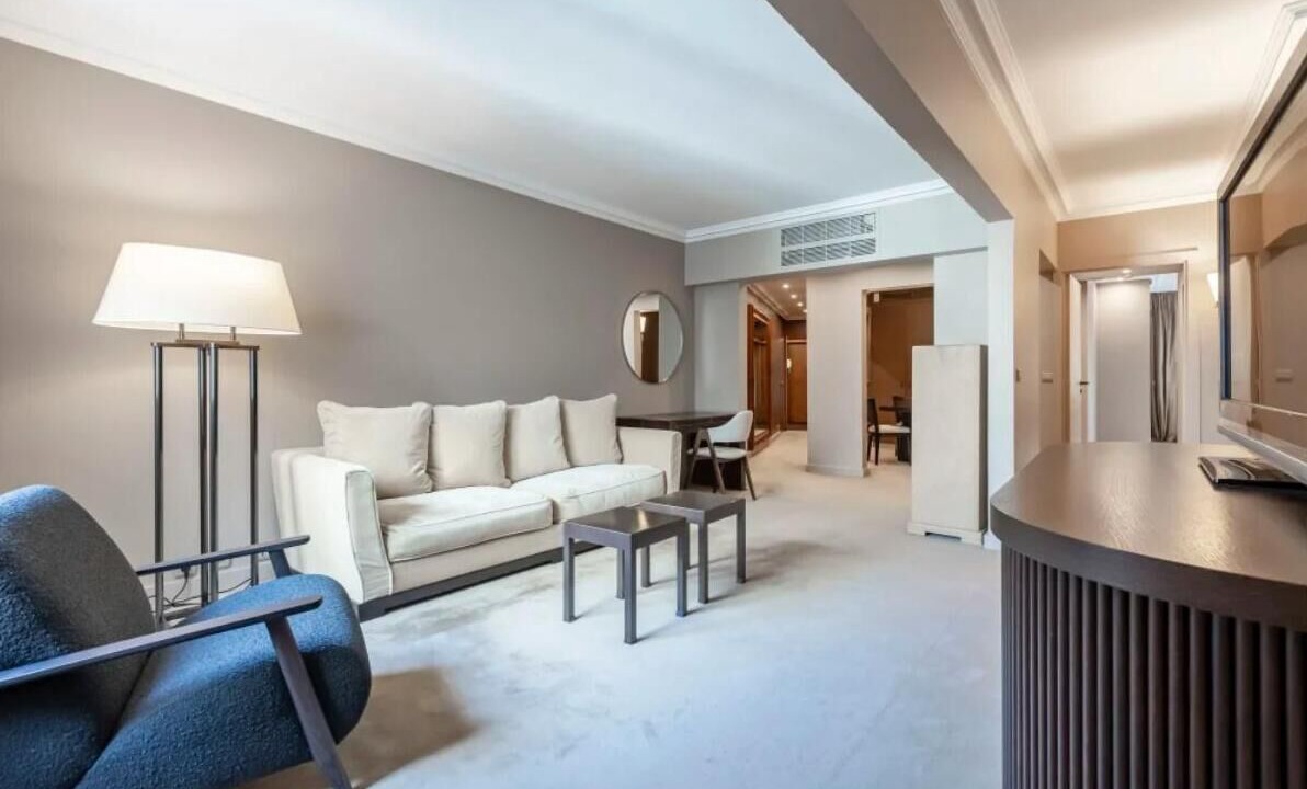 Photo of Livingroom in Chaillot