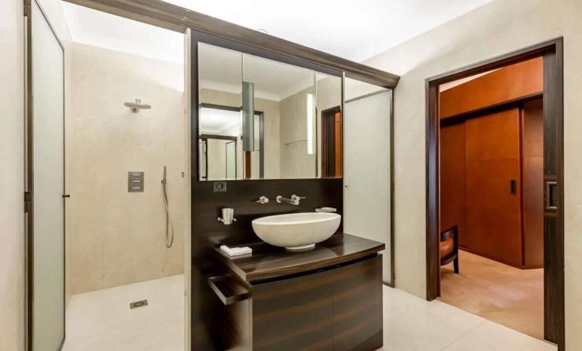 Photo of Bathroom in Chaillot