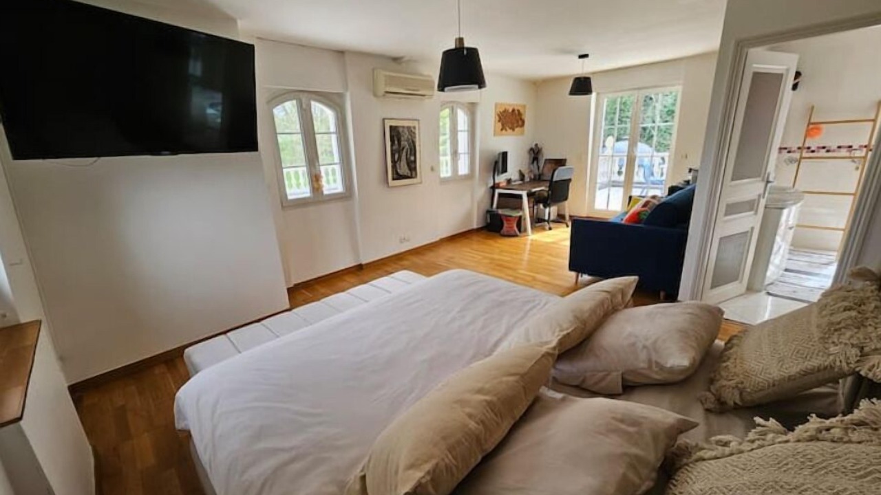 Photo of Bedroom in Noisy-le-Grand