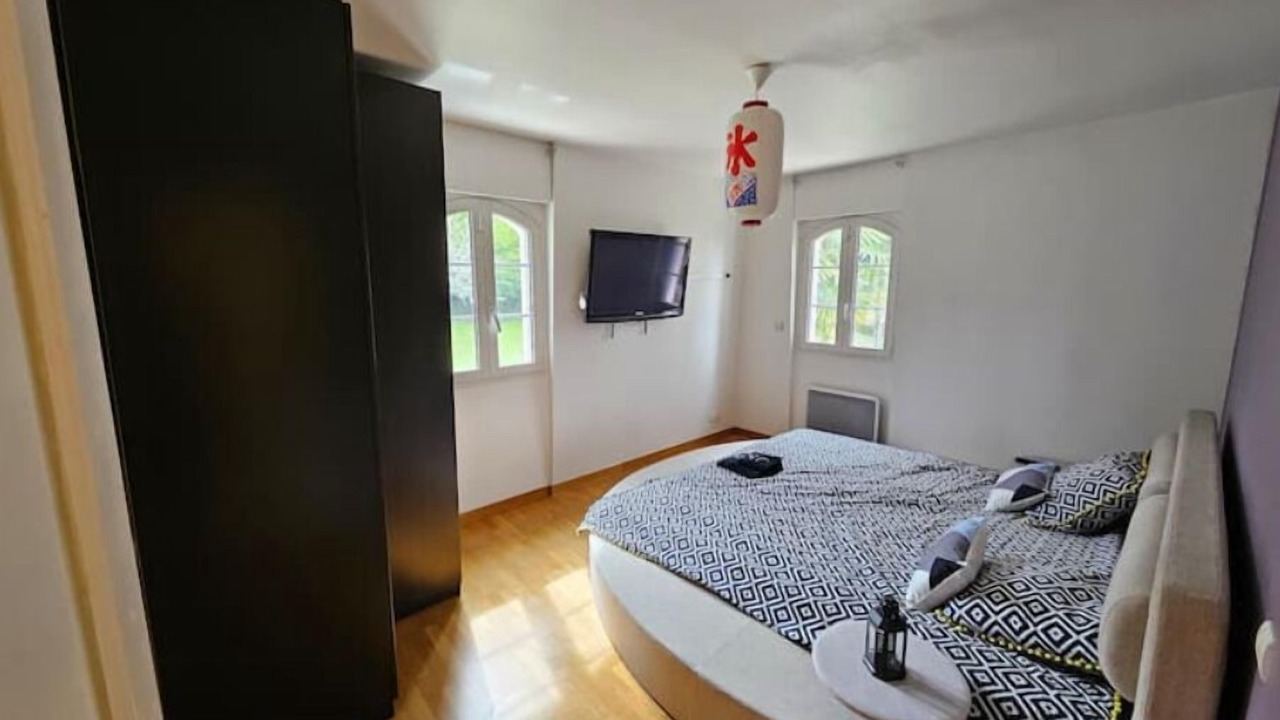 Photo of Bedroom in Noisy-le-Grand