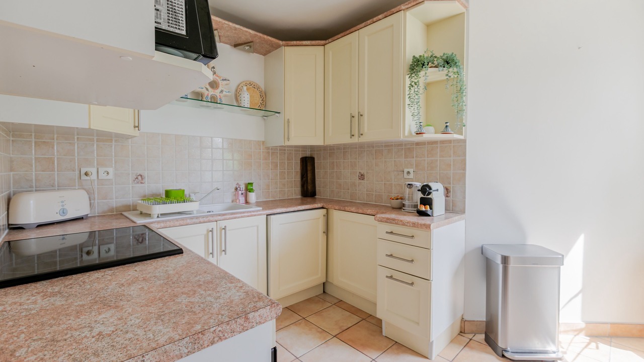 Photo of Kitchen in Saint-Lambert