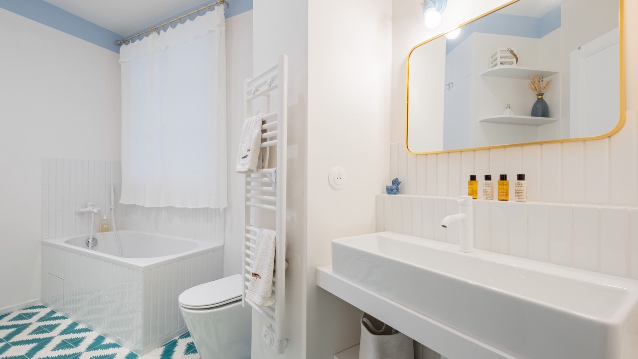 Photo of Bathroom in 16th Arrondissement