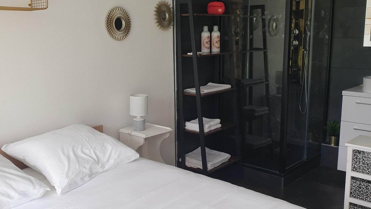Photo of Bedroom in Chaville