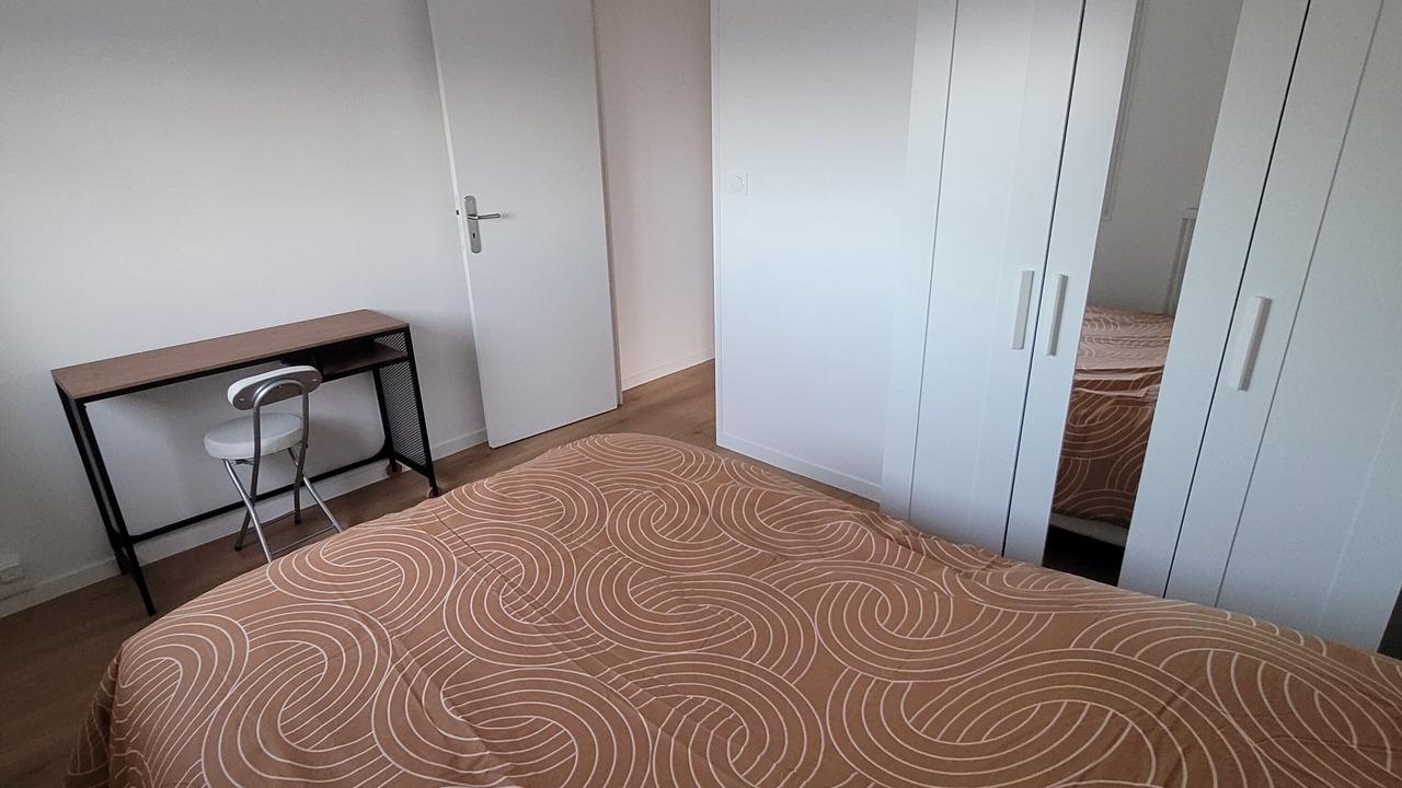 Photo of Bedroom in Epinay-sur-Seine