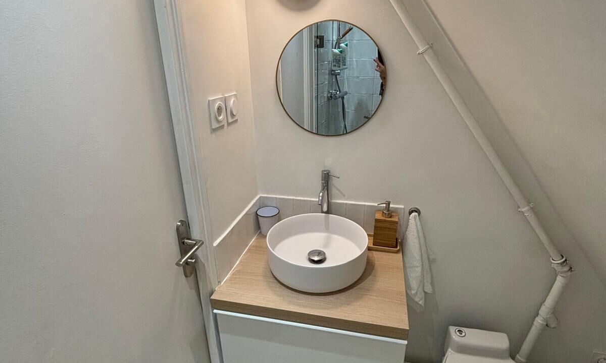 Photo of Bathroom in Champs-Elysees