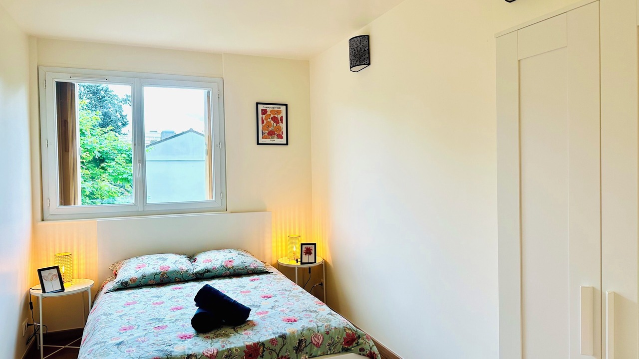 Photo of Bedroom in Antony