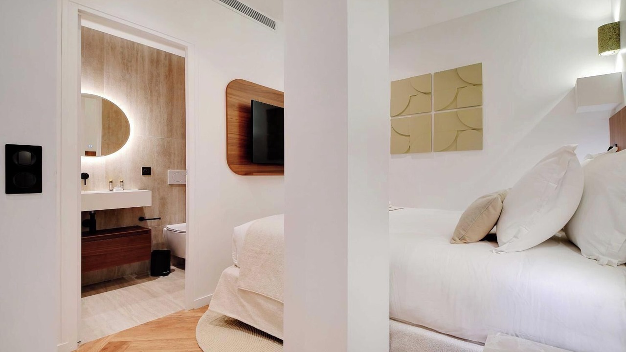 Photo of Bedroom in Sorbonne
