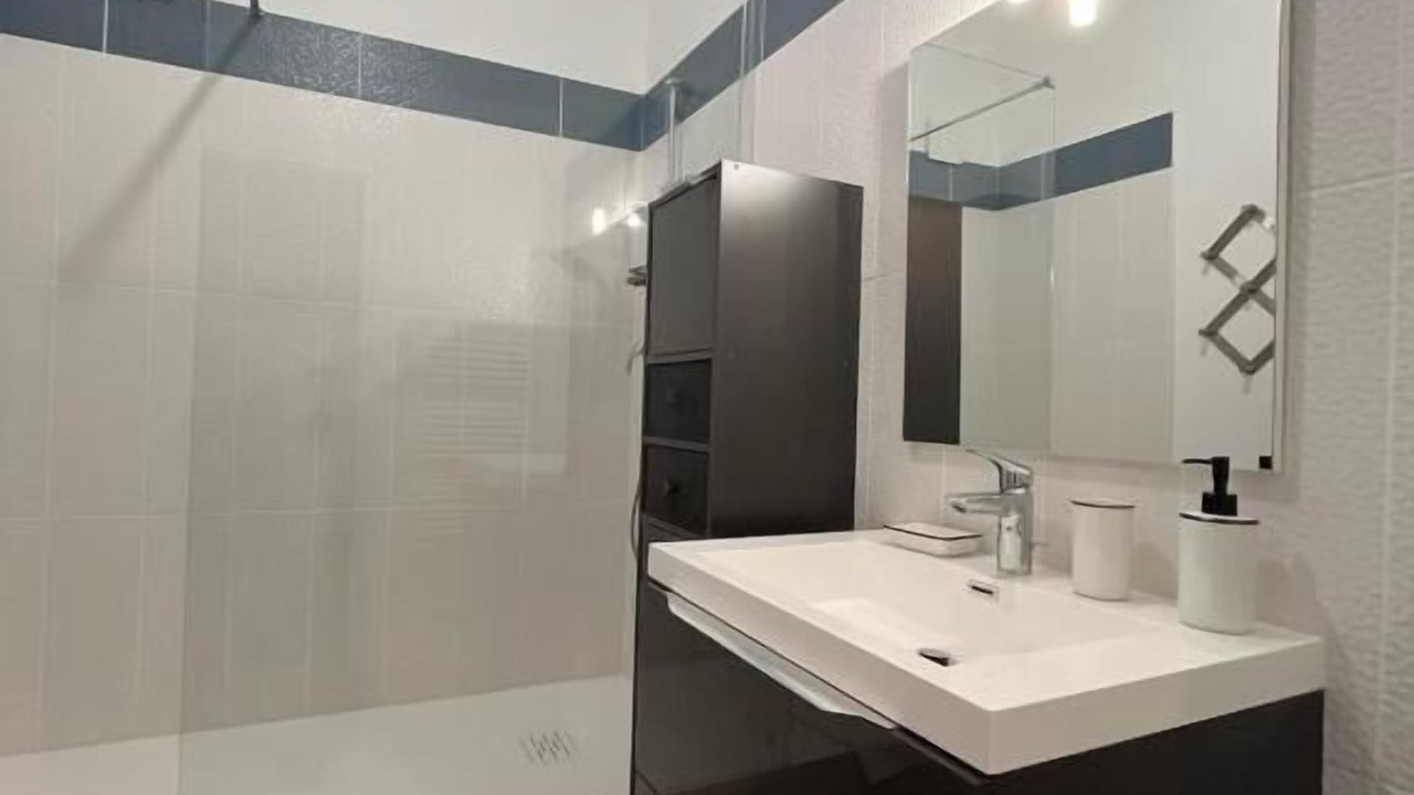 Photo of Bathroom in Croissy-Beaubourg