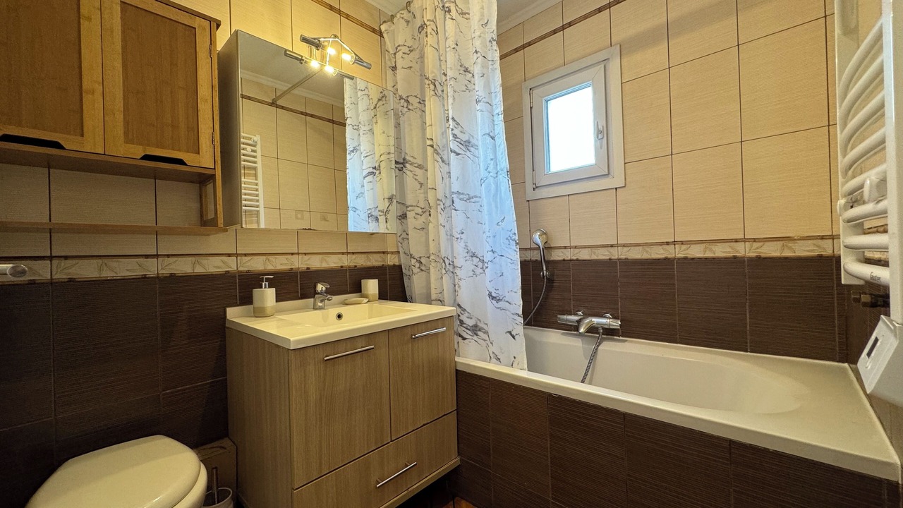 Photo of Bathroom in Champs-sur-Marne