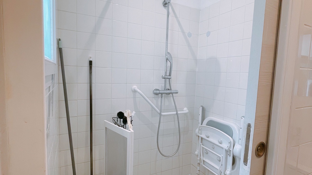 Photo of Bathroom in Villejuif