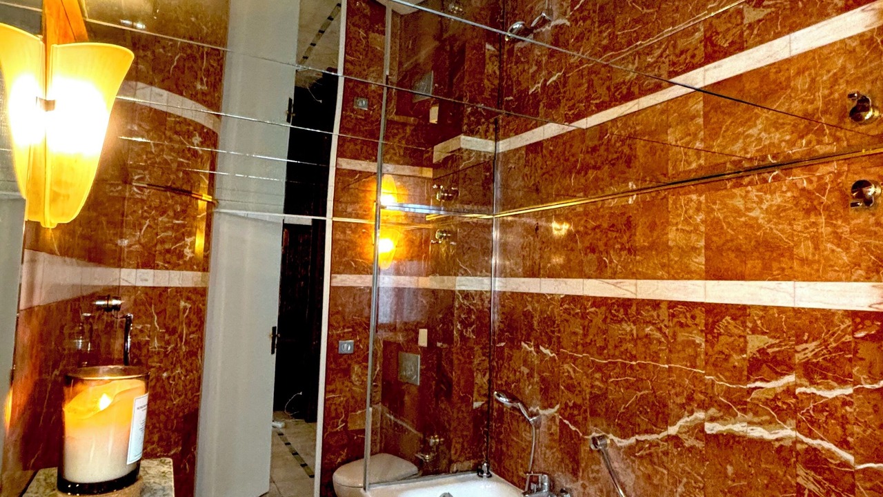 Photo of Bathroom in Gaillon