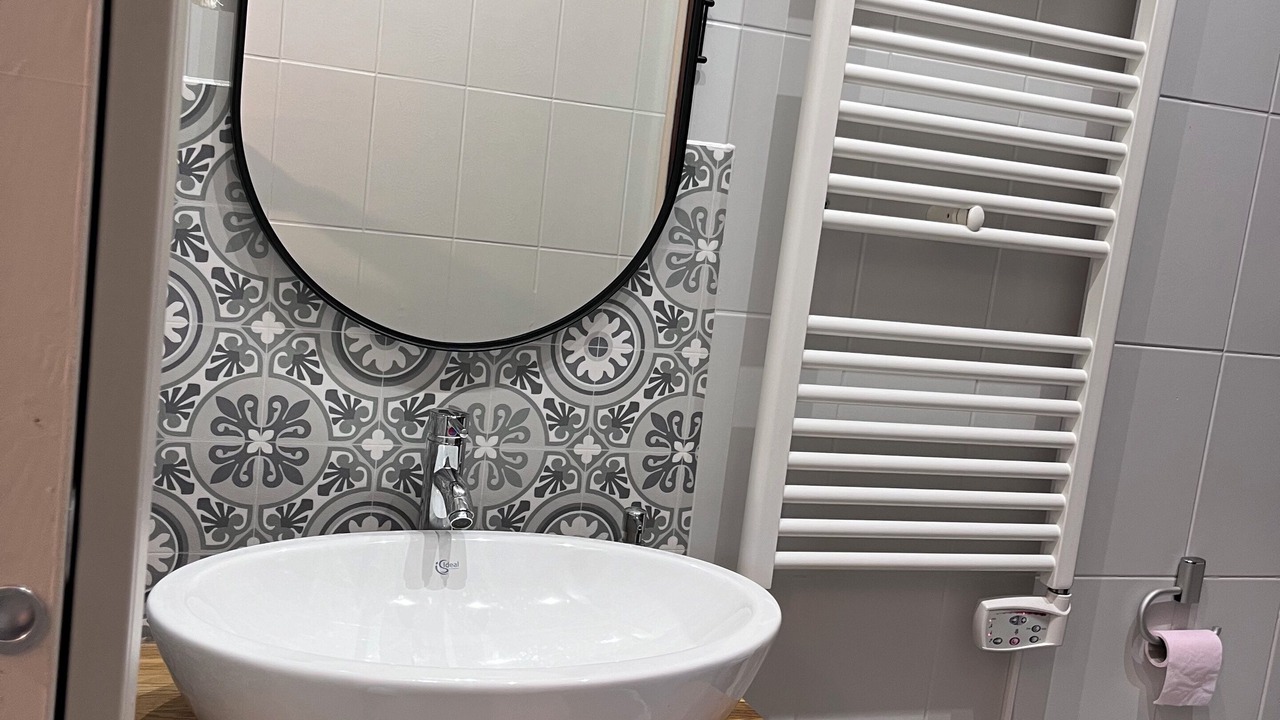 Photo of Bathroom in Chaville