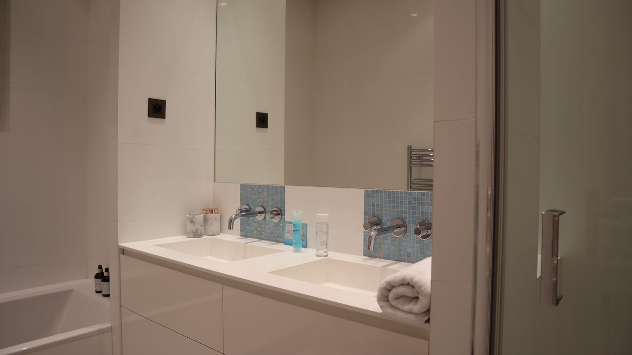 Photo of Bathroom in Chaillot