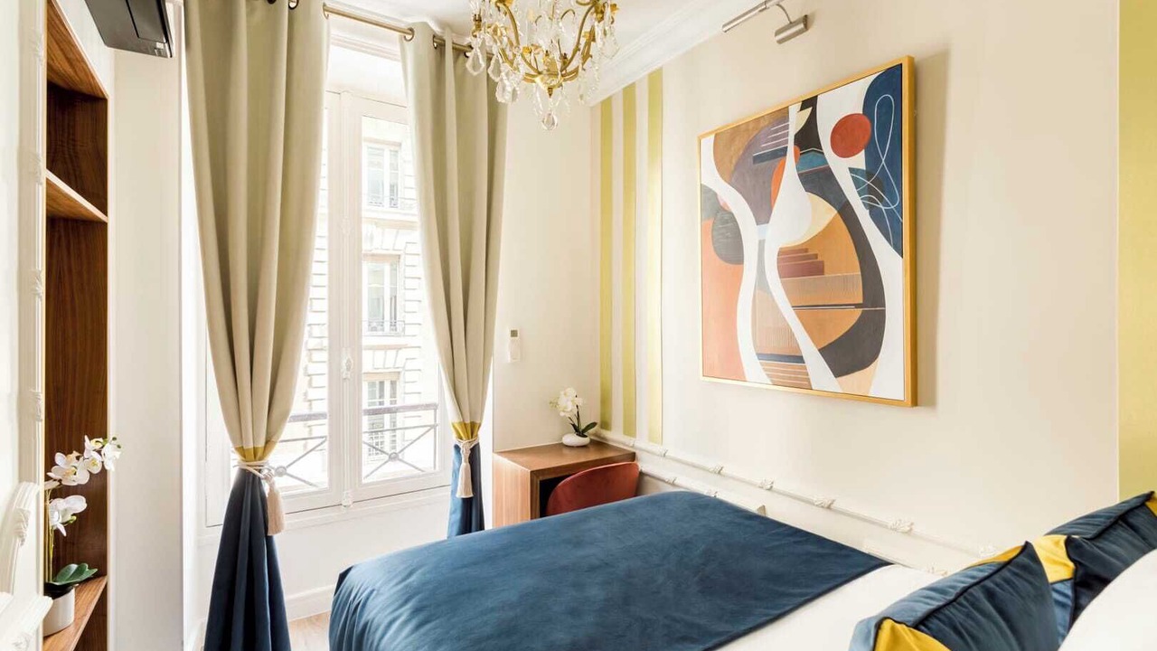 Photo of Bedroom in Quartier de la Place-Vendome