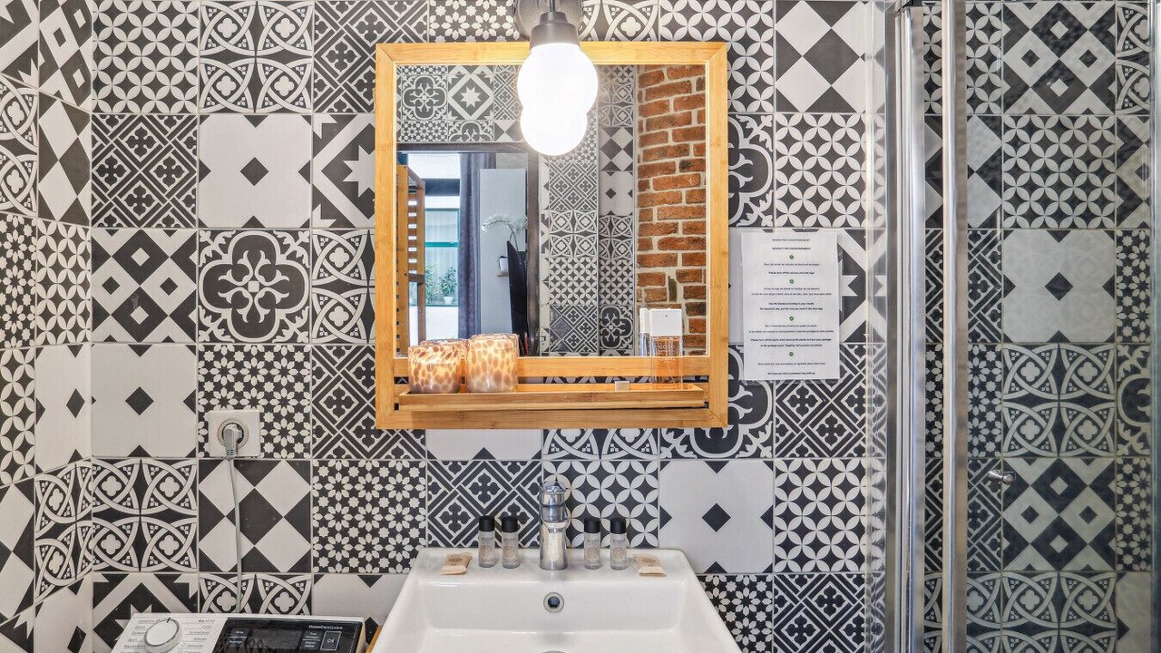 Photo of Bathroom in Quartier du Faubourg-Montmartre