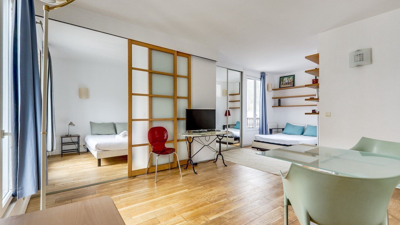 Photo of Bedroom in Sorbonne