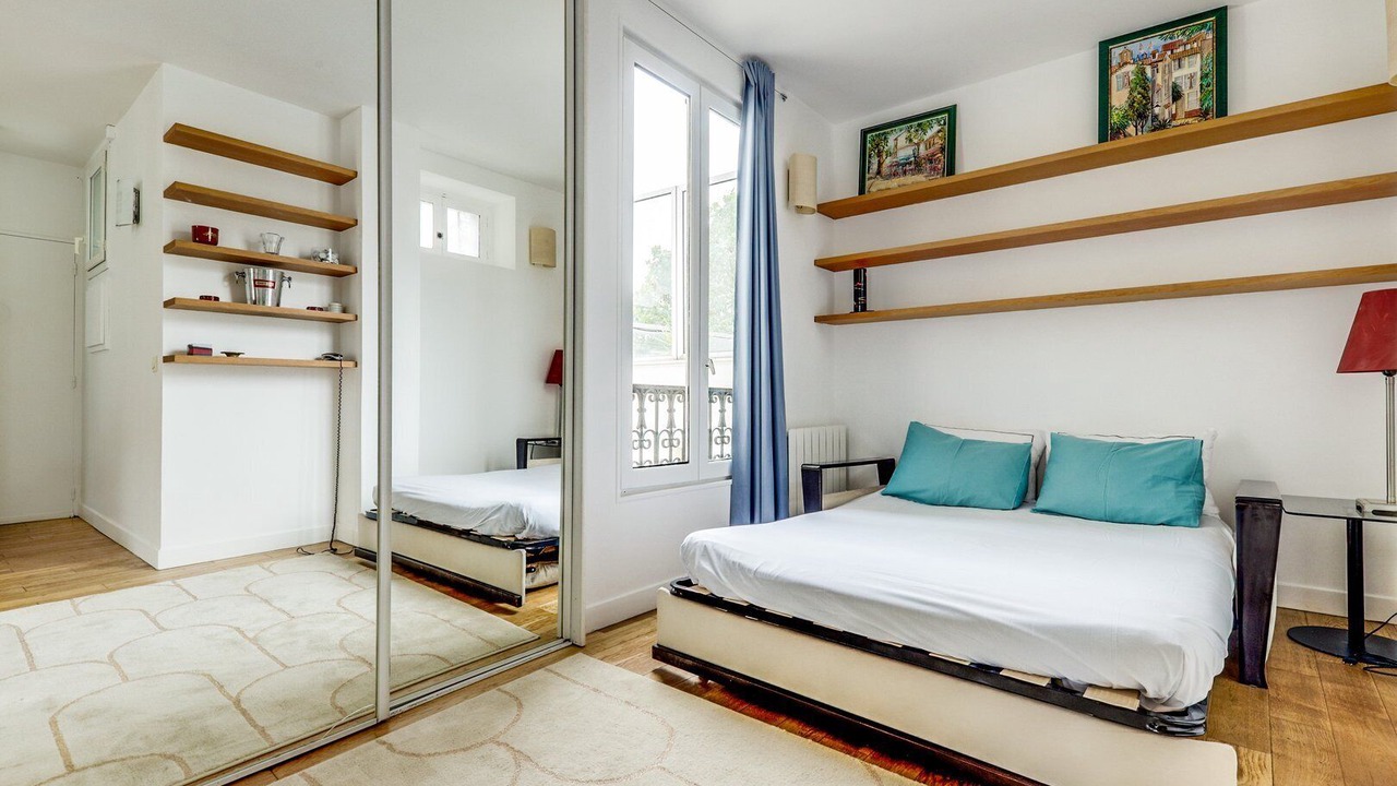 Photo of Bedroom in Sorbonne
