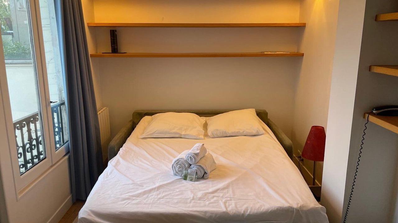 Photo of Bedroom in Sorbonne