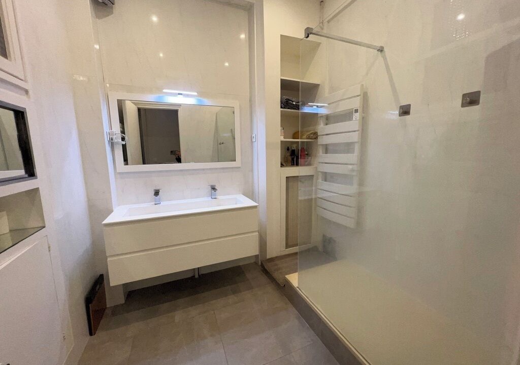 Photo of Bathroom in Plaisance