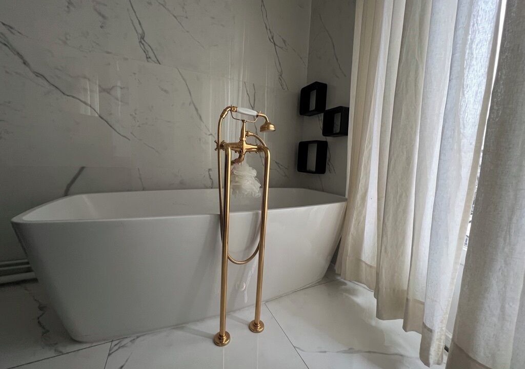 Photo of Bathroom in Plaisance