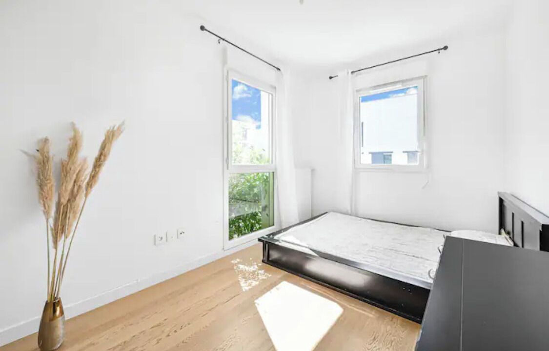 Photo of Bedroom in Sceaux