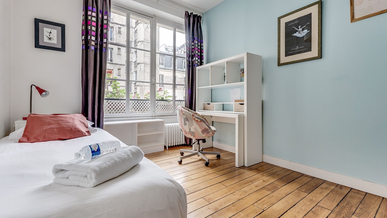 Photo of Bedroom in Passy