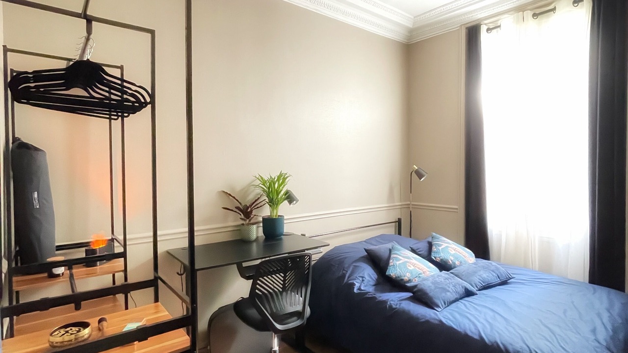 Photo of Bedroom in 12th Arrondissement