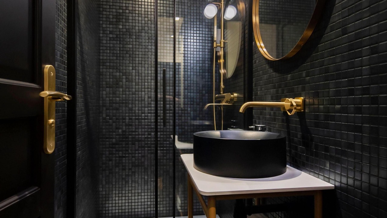 Photo of Bathroom in Marais