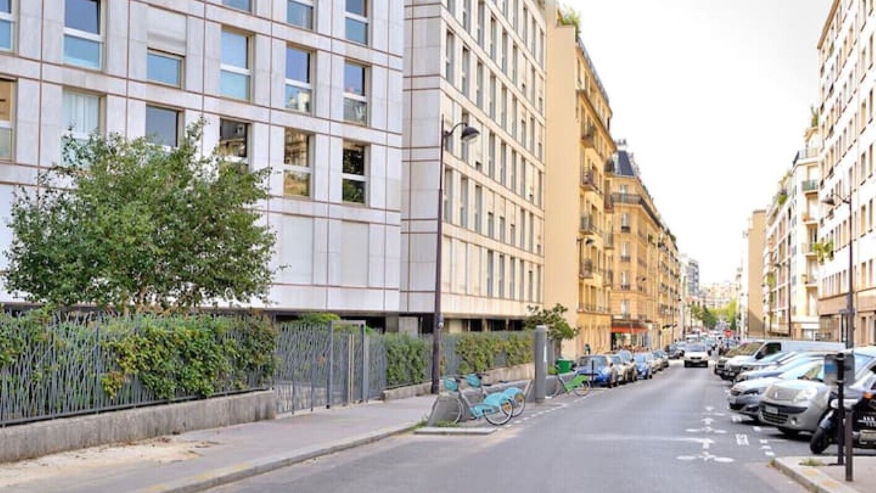 Photo of Others in Grenelle