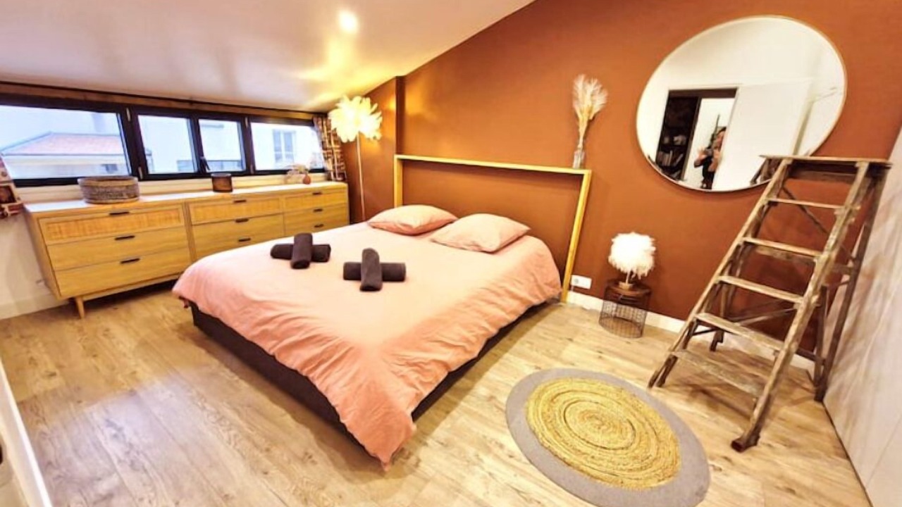 Photo of Bedroom in Clichy