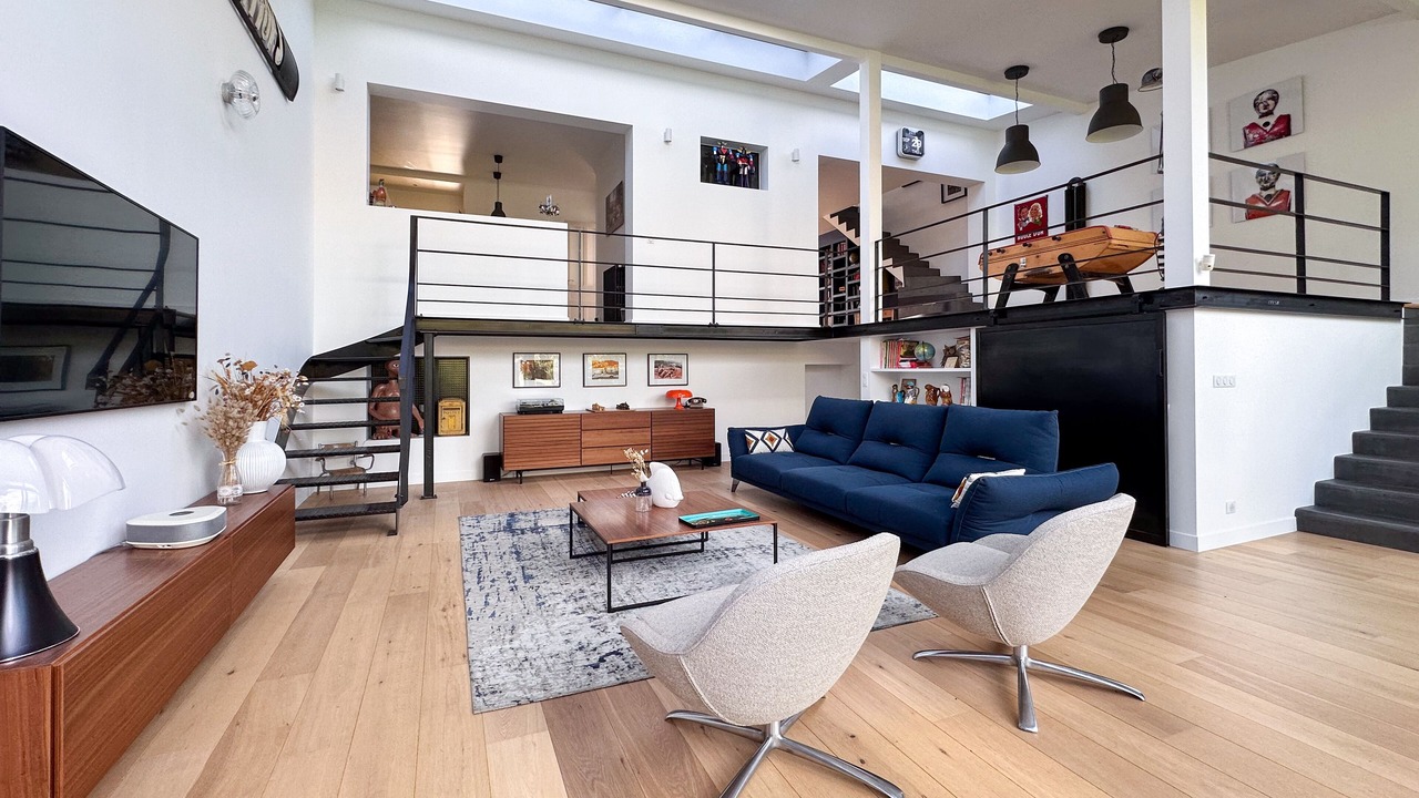 Photo of Livingroom in Colombes