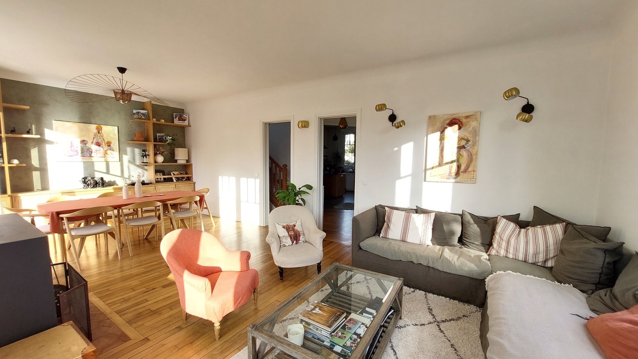 Photo of Livingroom in Garches
