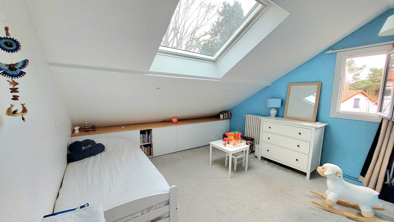 Photo of Bedroom in Garches