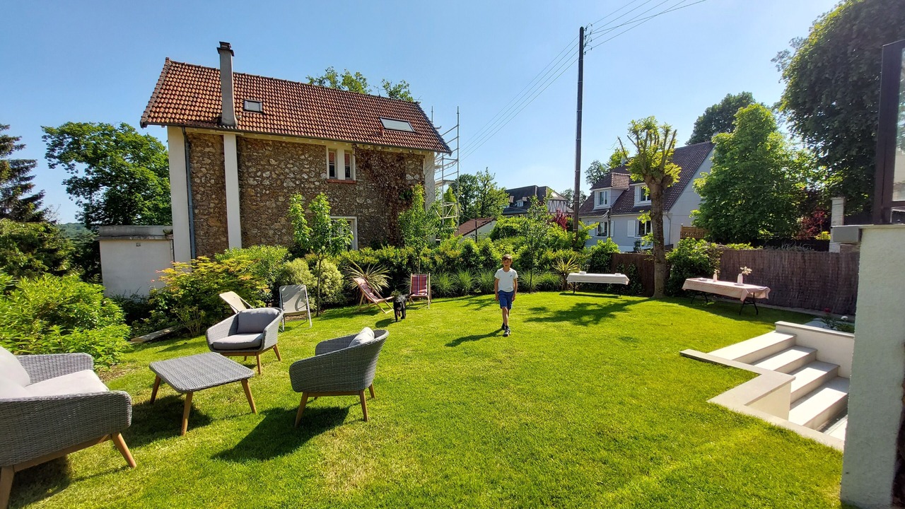 Photo of Outdoor in Garches
