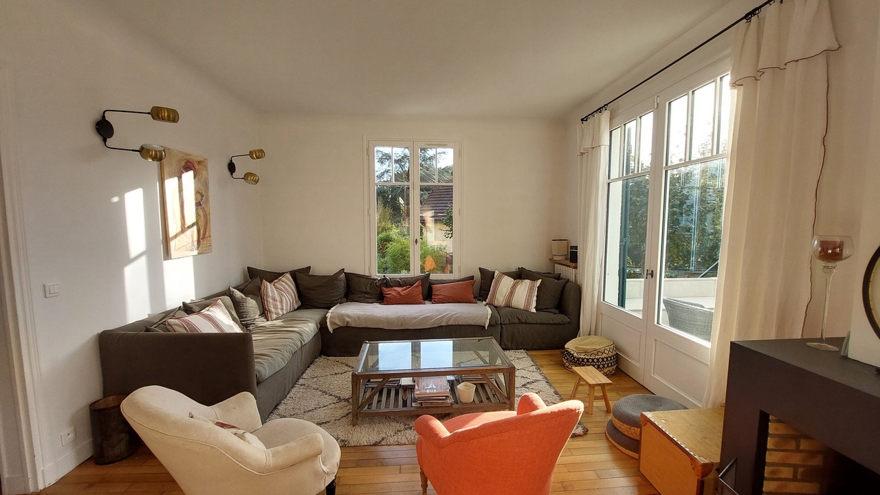 Photo of Livingroom in Garches