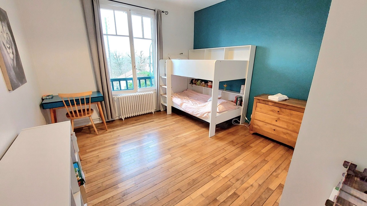 Photo of Bedroom in Garches