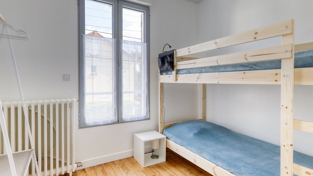 Photo of Bedroom in Esbly
