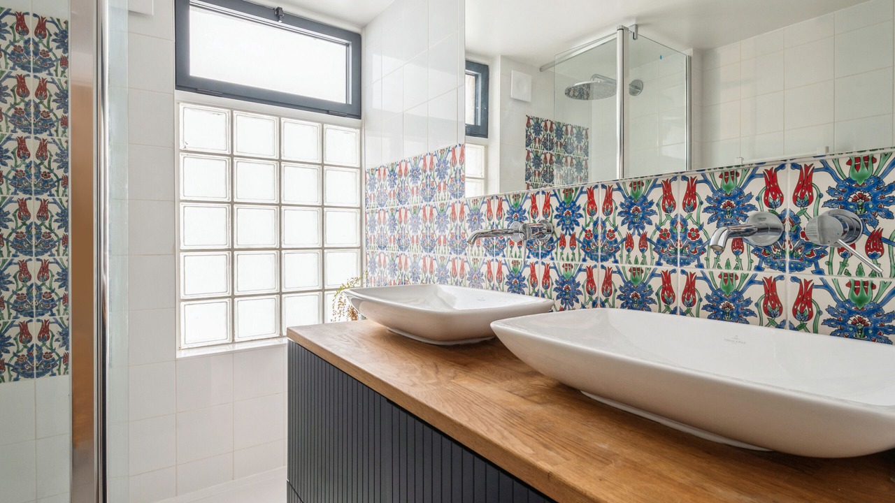 Photo of Bathroom in 11th Arrondissement