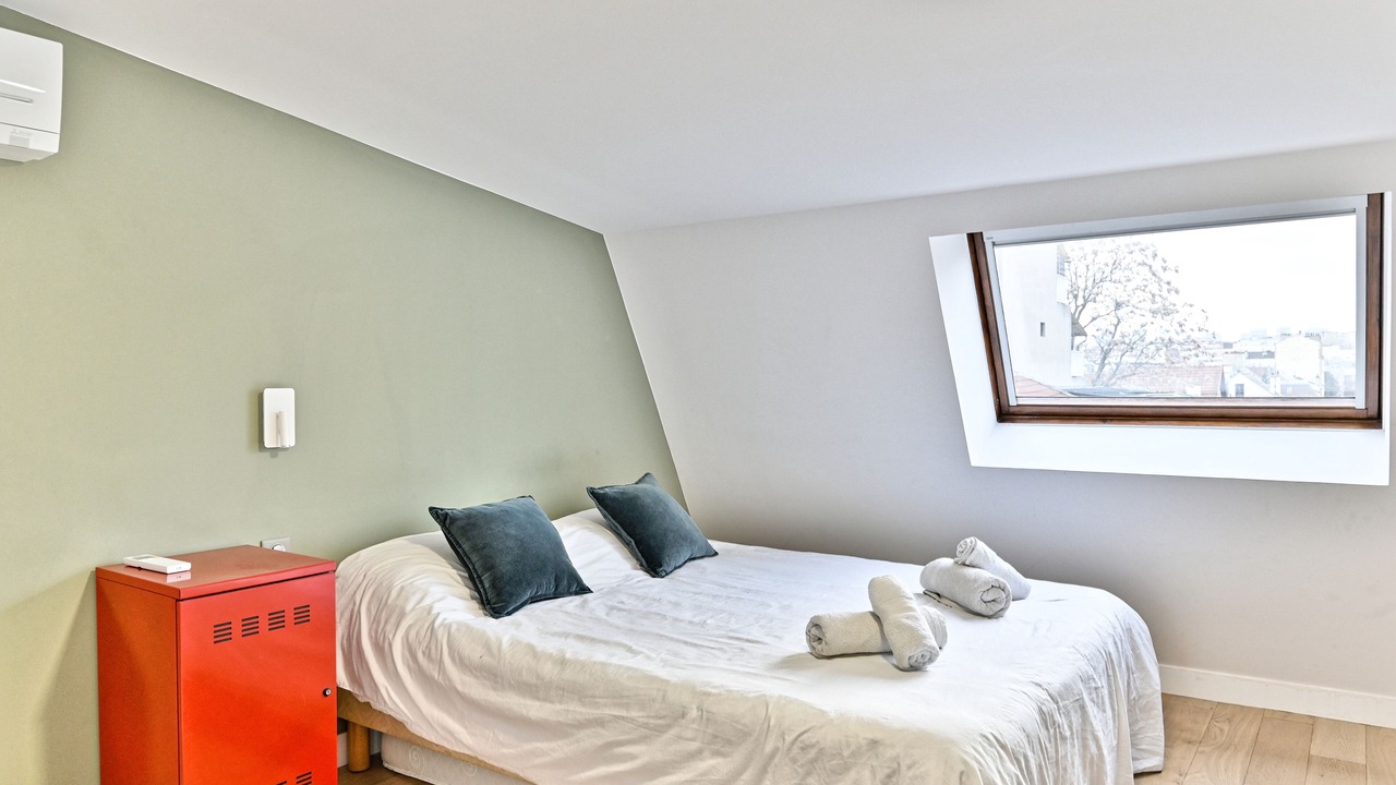 Photo of Bedroom in Asnieres-sur-Seine
