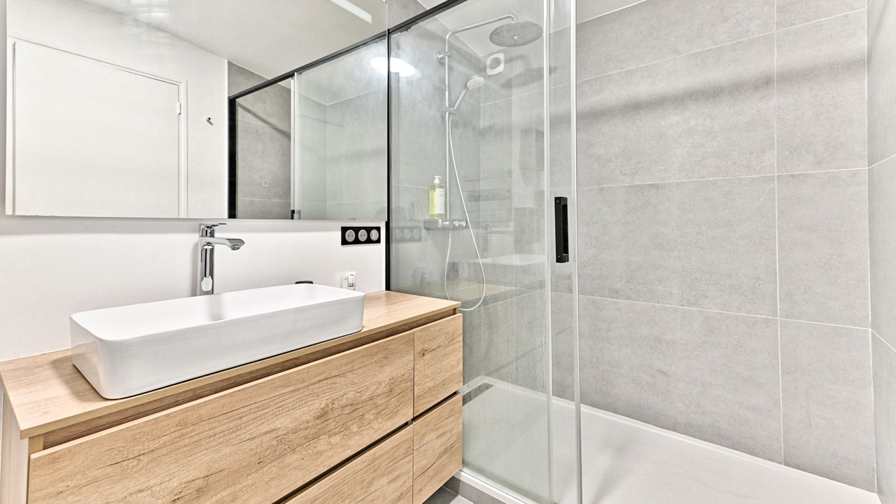 Photo of Bathroom in Asnieres-sur-Seine