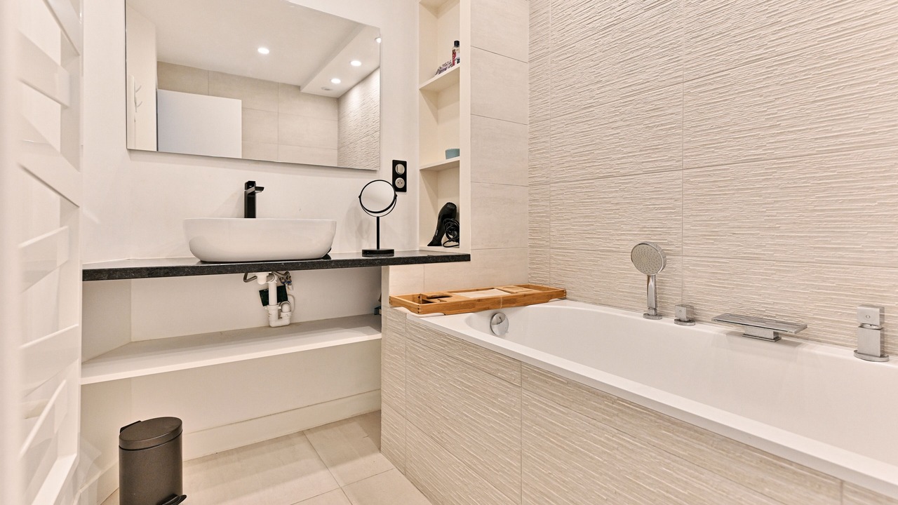 Photo of Bathroom in Asnieres-sur-Seine